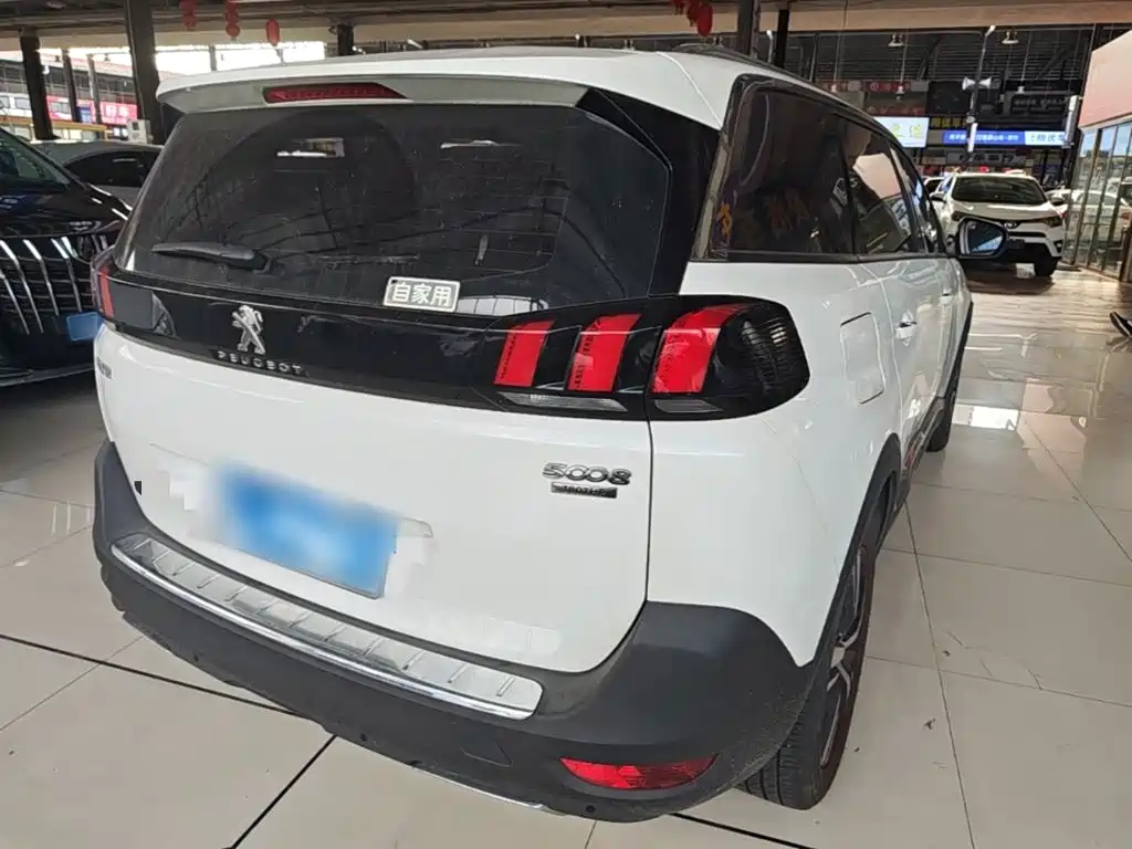 Peugeot 5008 — миниатюра 7