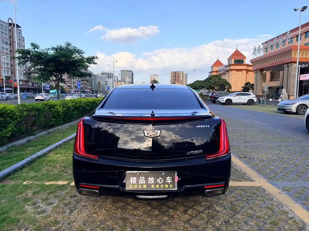 Cadillac XTS — миниатюра 5