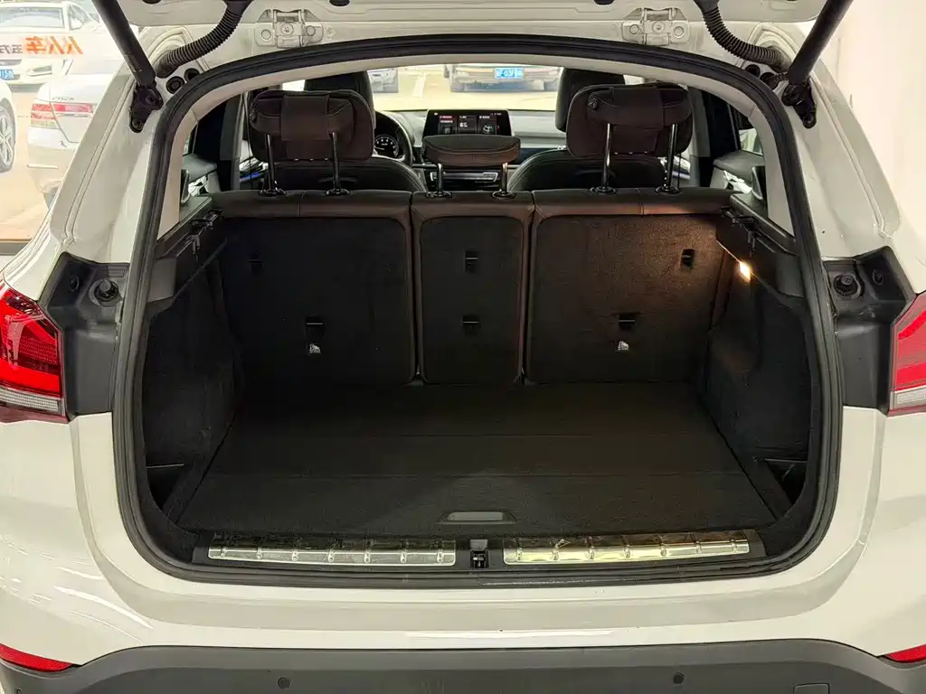 BMW X1 — миниатюра 17