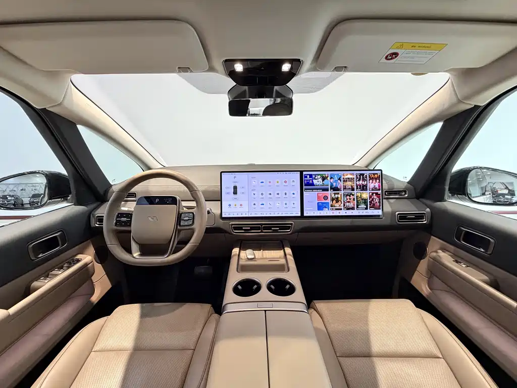 Li Auto MEGA 2025 Home