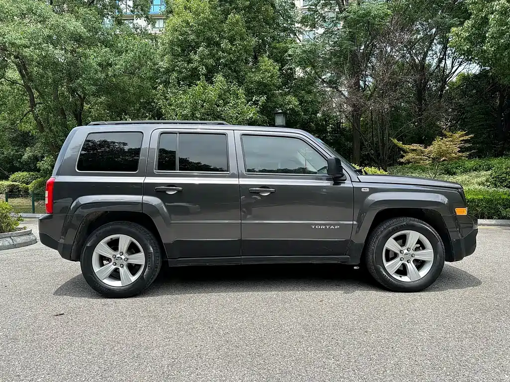 Jeep Patriot — миниатюра 7