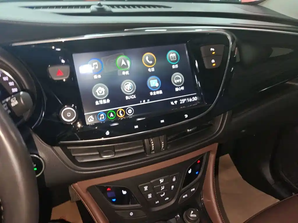Buick Envision Plus — миниатюра 13