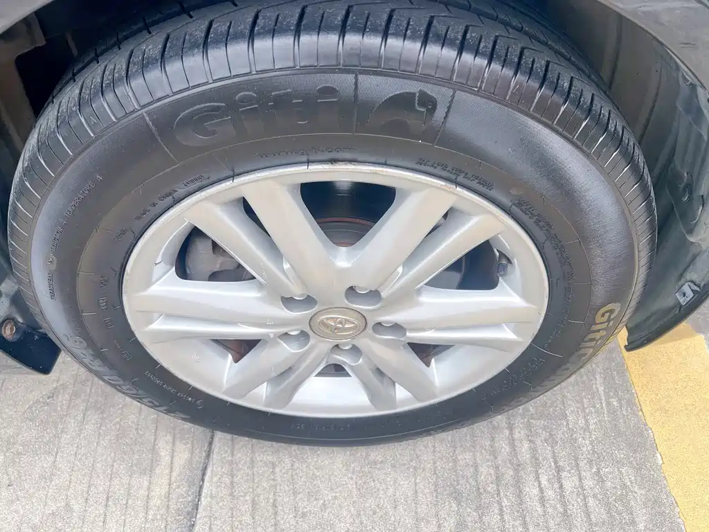 Toyota Reiz — миниатюра 15