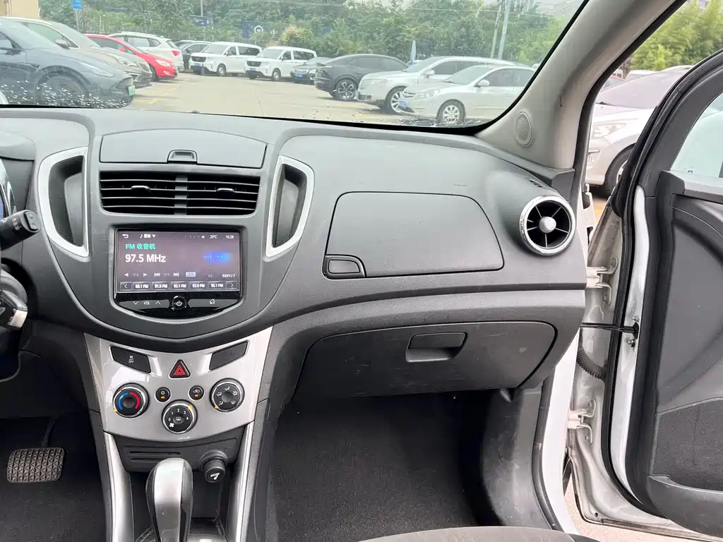 Chevrolet Trax — миниатюра 8