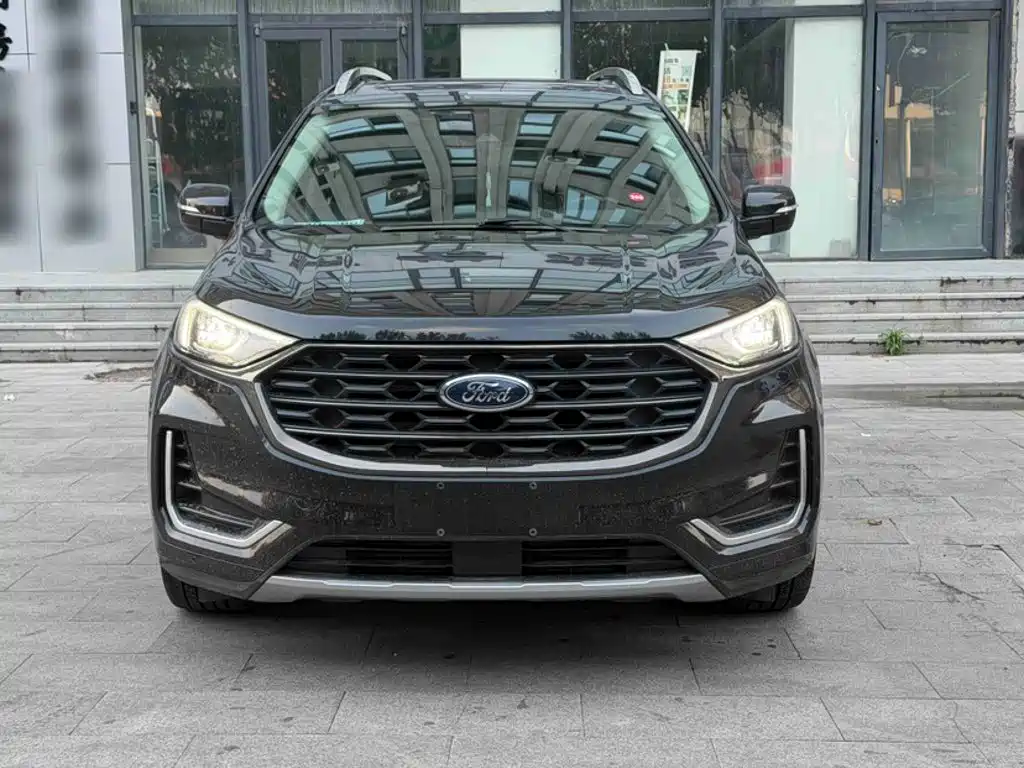 Ford Edge — миниатюра 9