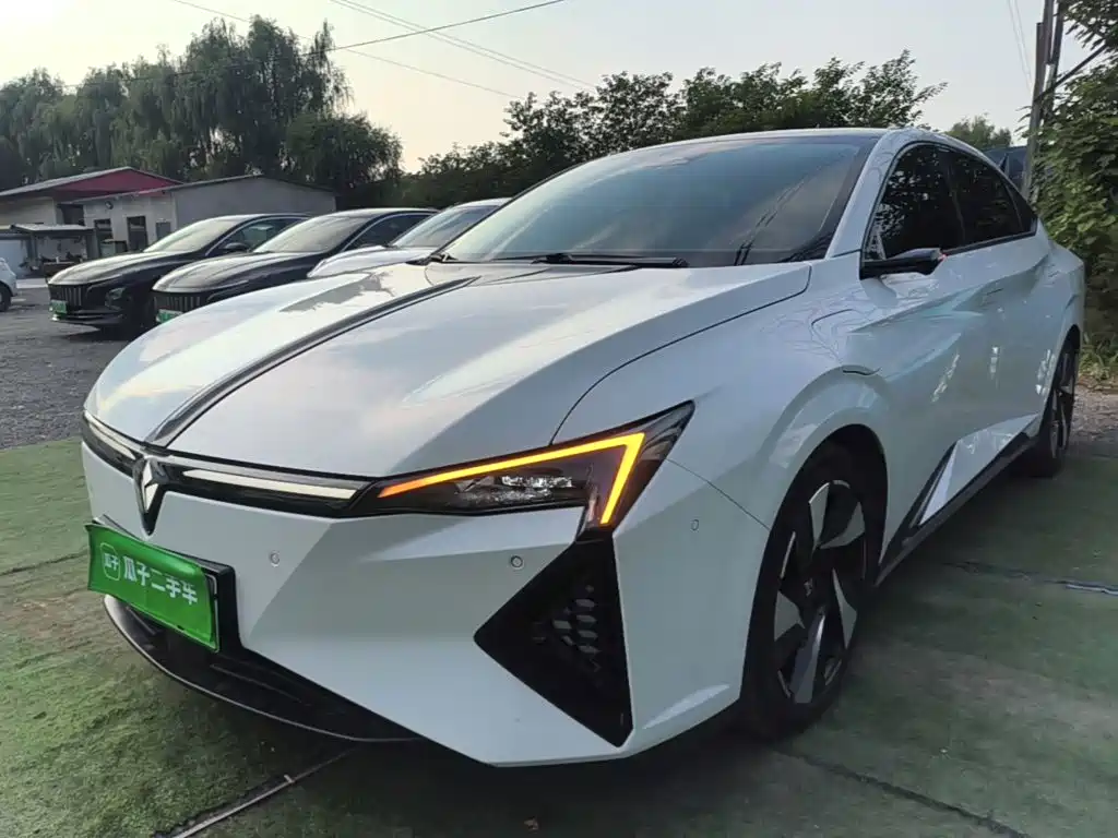 2024 Leapmotor C01 - zdjęcie 1 z 25