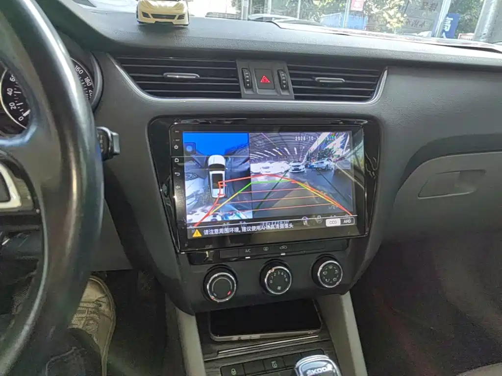 Skoda Octavia — миниатюра 13