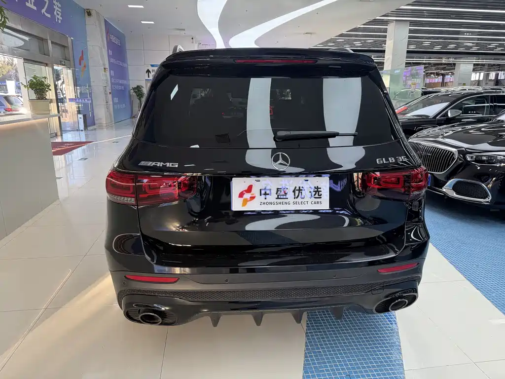 Mercedes-Benz GLB AMG — миниатюра 4