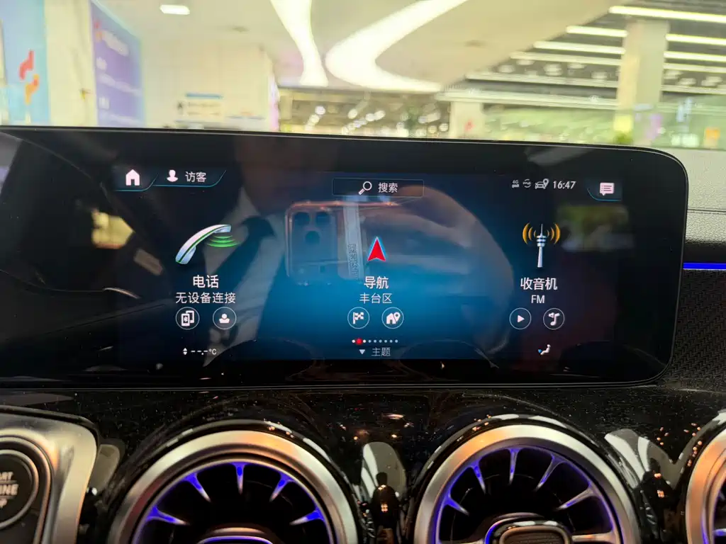 Mercedes-Benz GLB AMG — миниатюра 10
