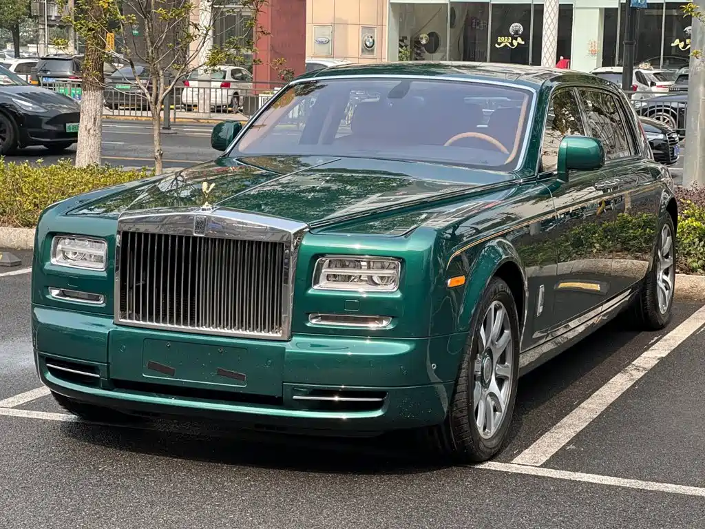 Rolls-Royce Phantom