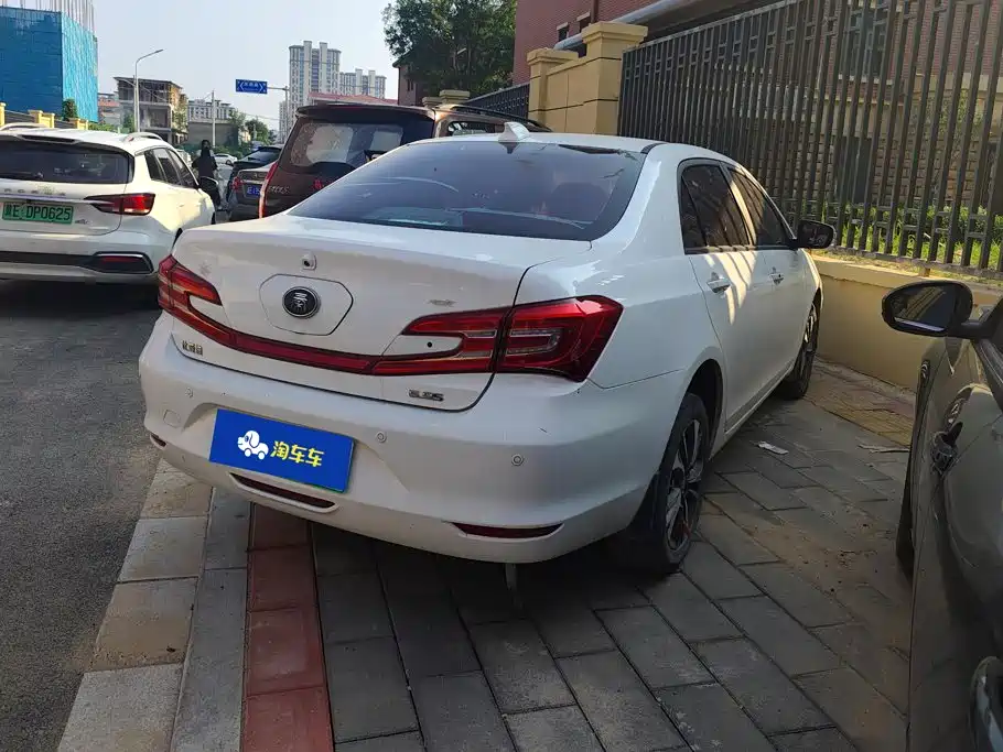BYD Qin NEV — миниатюра 3