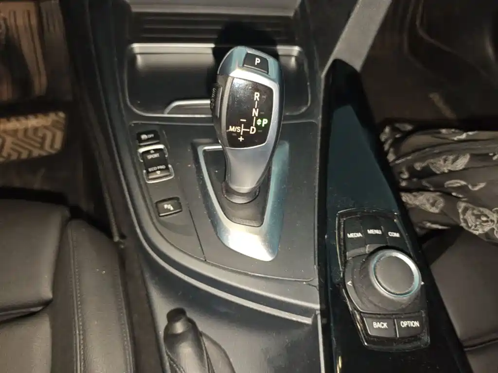 BMW 3 Series — миниатюра 19