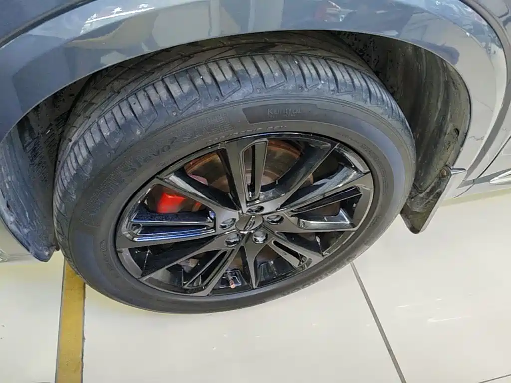 Geely Xingyue — миниатюра 23