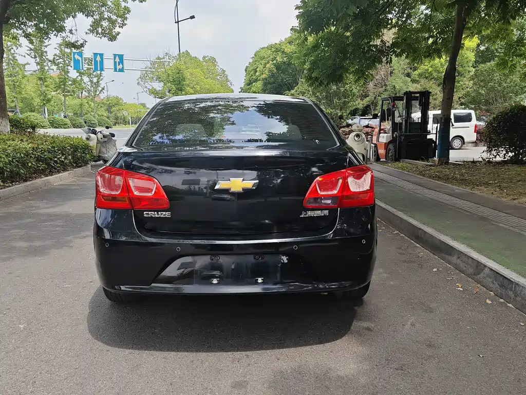 Chevrolet Cruze — миниатюра 6