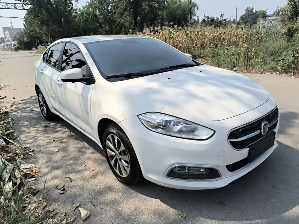 Fiat Viaggio — миниатюра 4