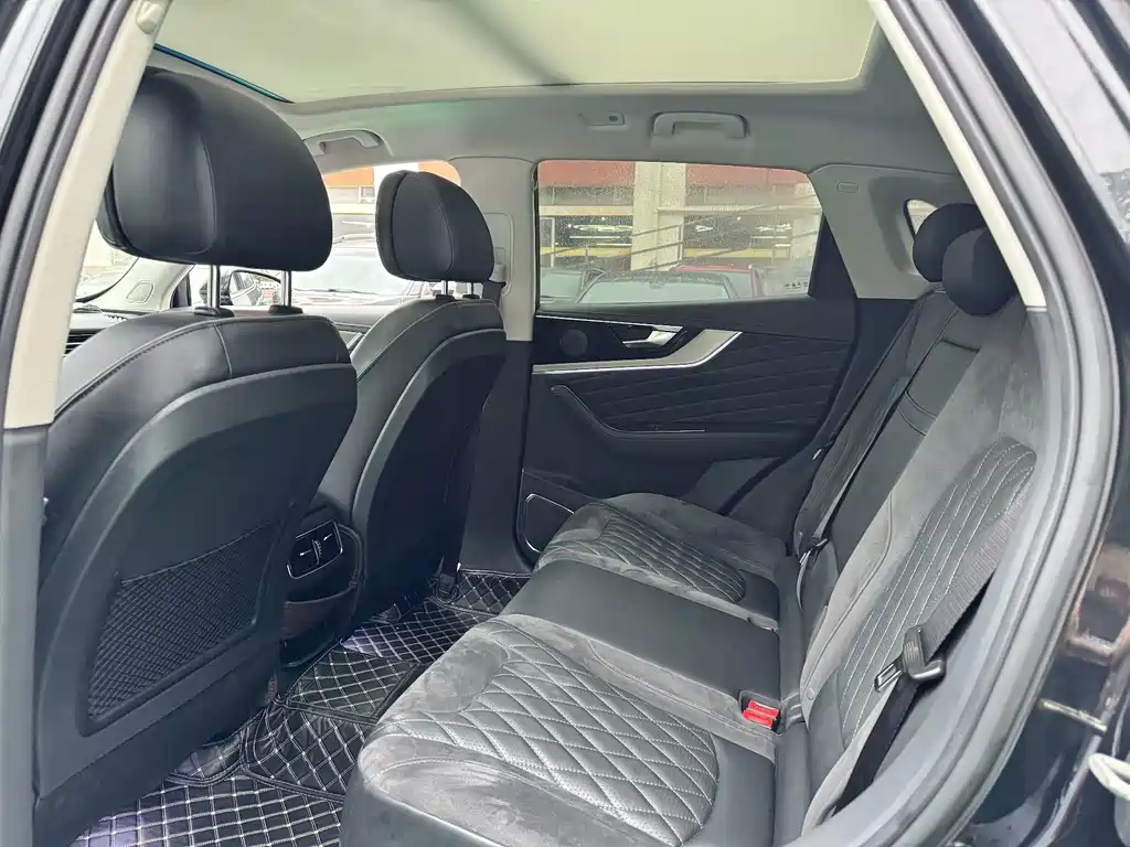 Hongqi Hongqi HS5 — миниатюра 9