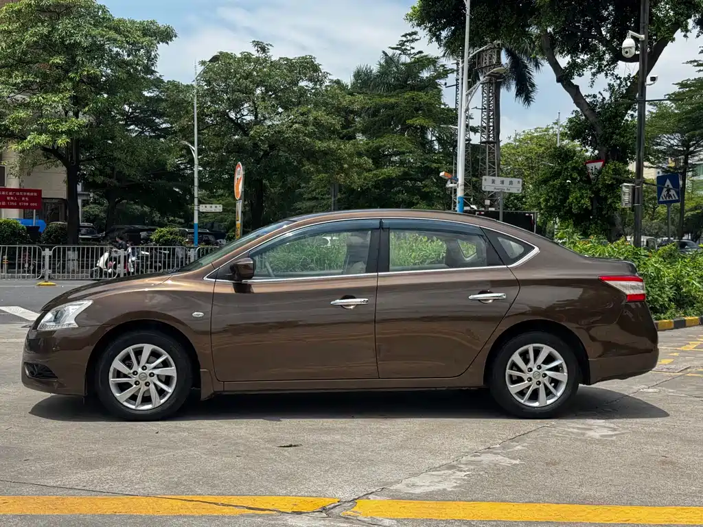 Nissan Sylphy 2012 1.6XL CVT Luxury