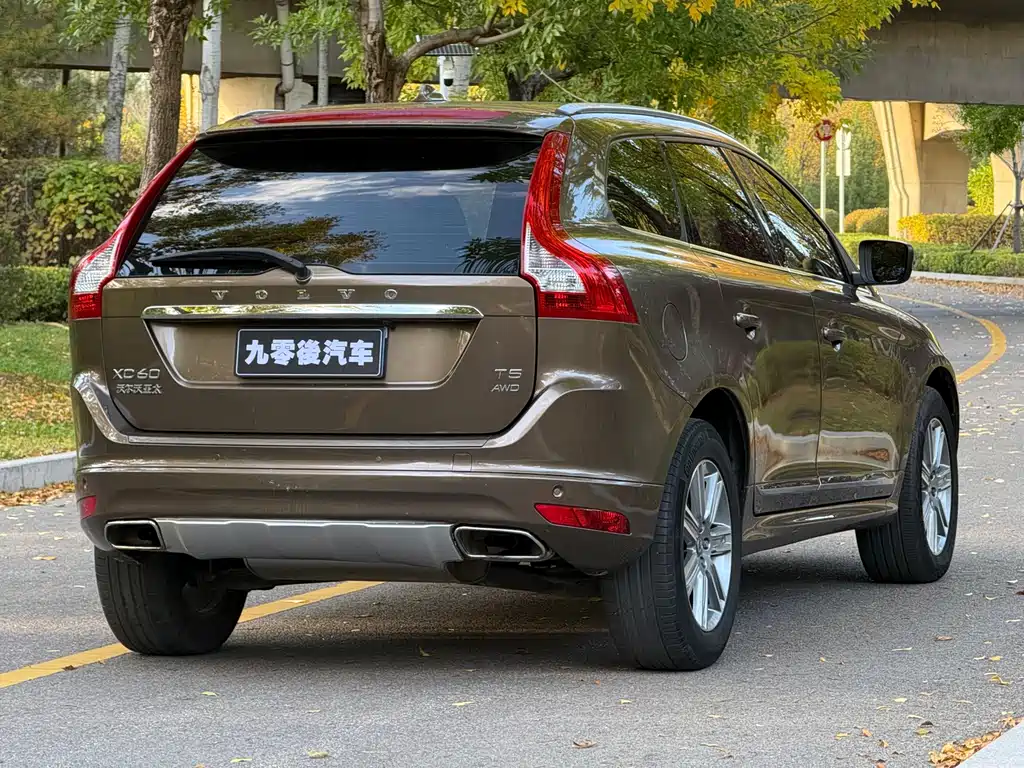 Volvo XC60 — миниатюра 10