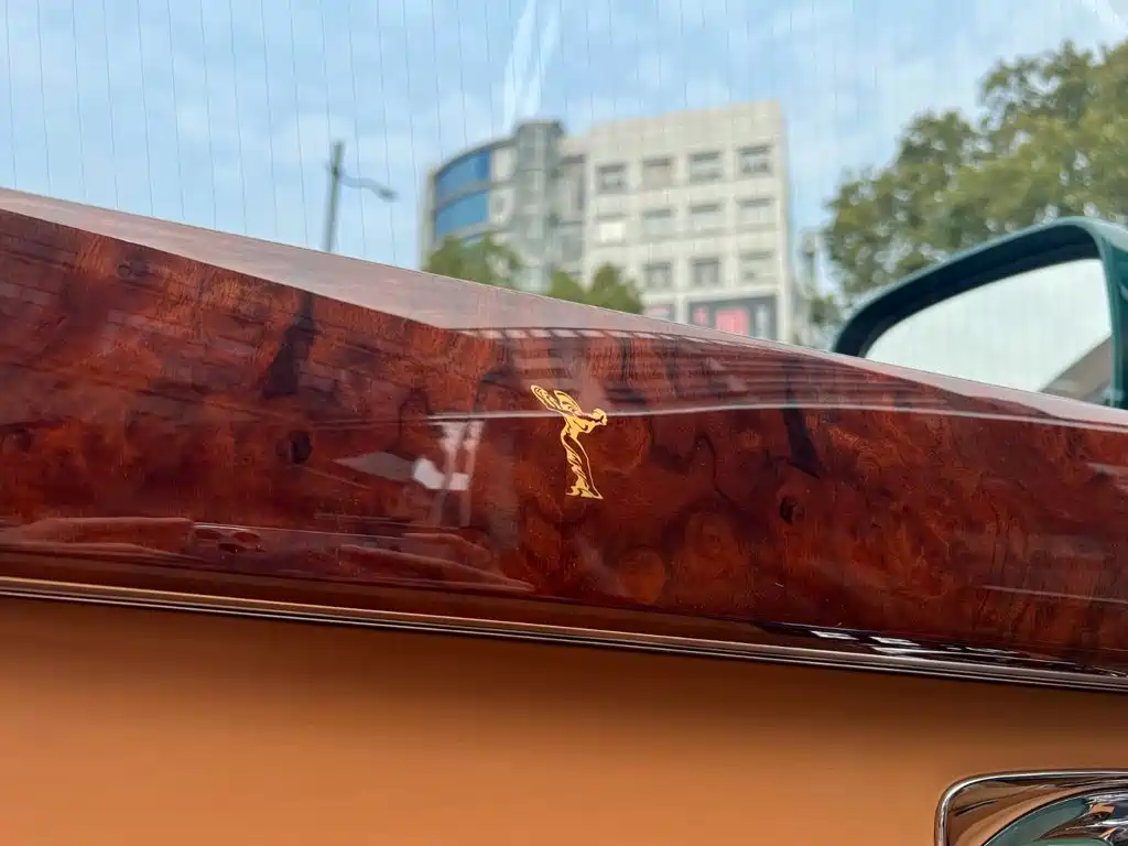 Rolls-Royce Phantom — миниатюра 13