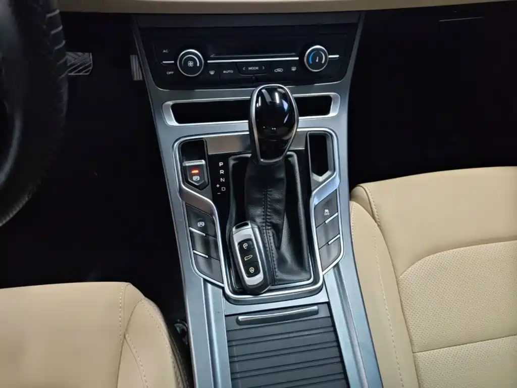 Geely Emgrand — миниатюра 14