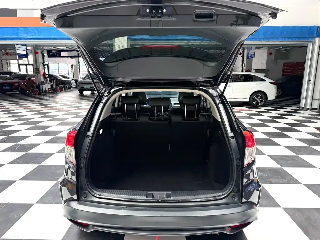 Honda Vezel 1.5L CVT Pioneer Edition, фото 11