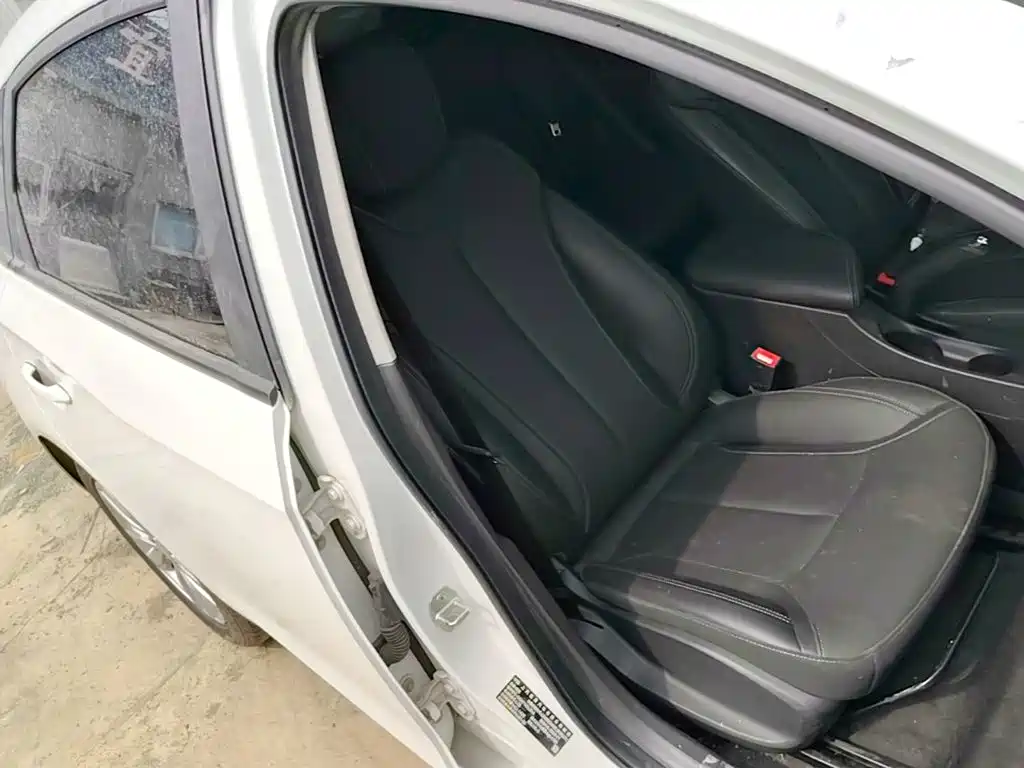 Buick Excelle — миниатюра 20
