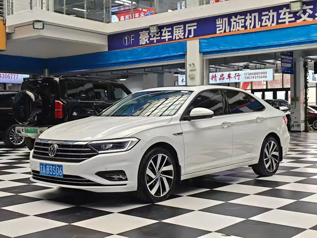Volkswagen Sagitar 2022
