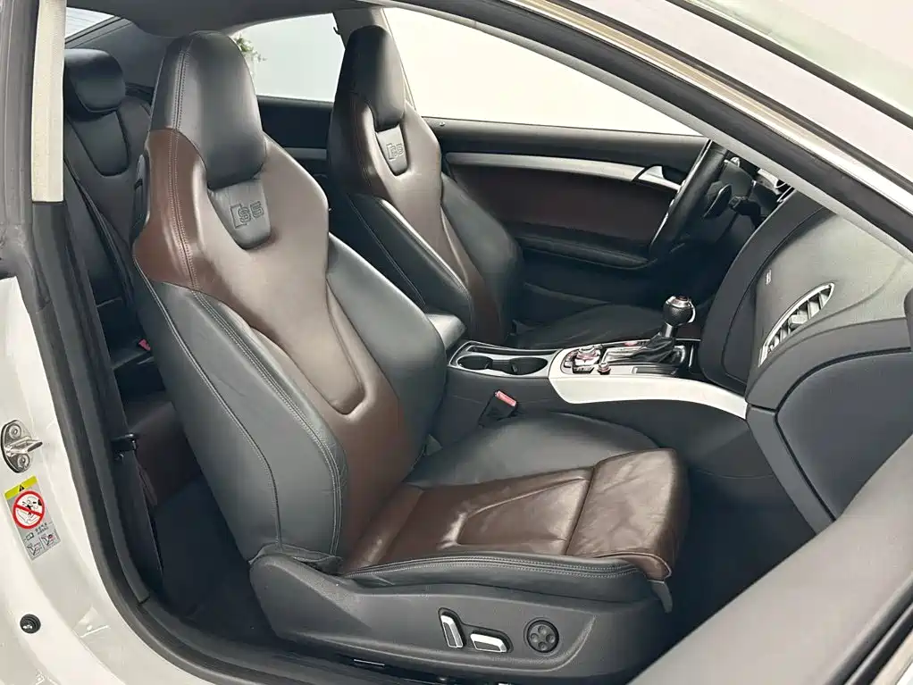 Audi S5 — миниатюра 9