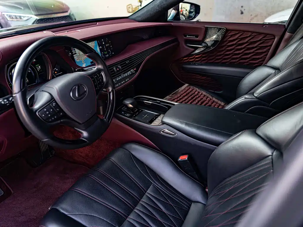 Lexus LS — миниатюра 10