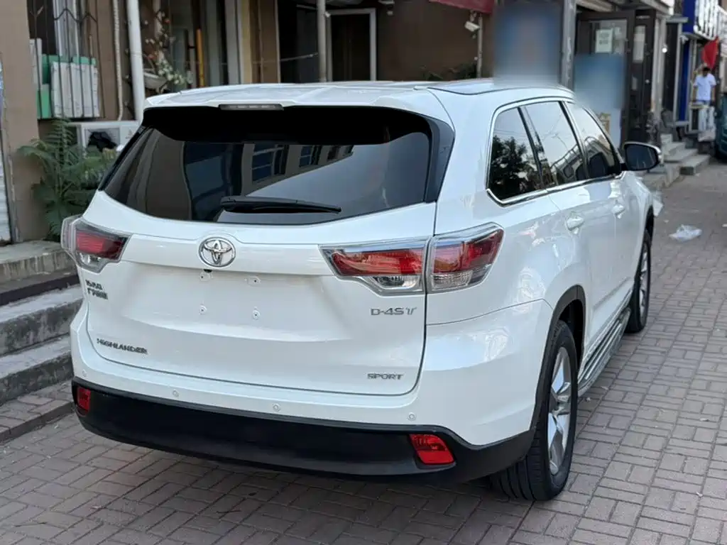 Toyota Highlander — миниатюра 8