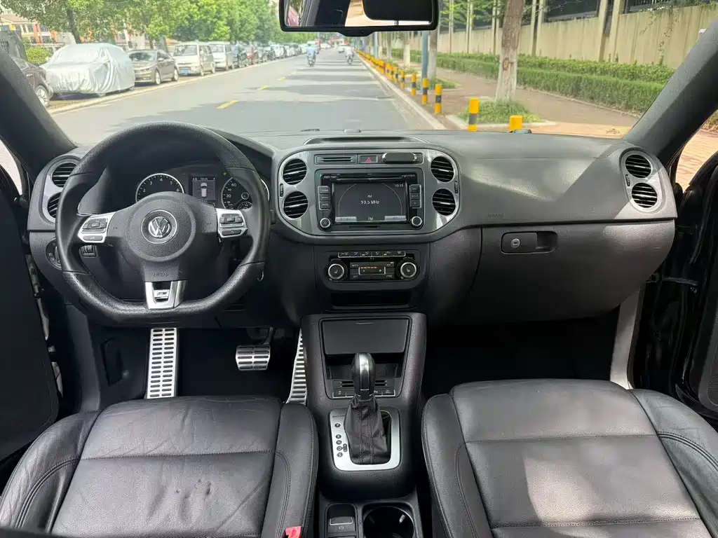Volkswagen Tiguan — миниатюра 8