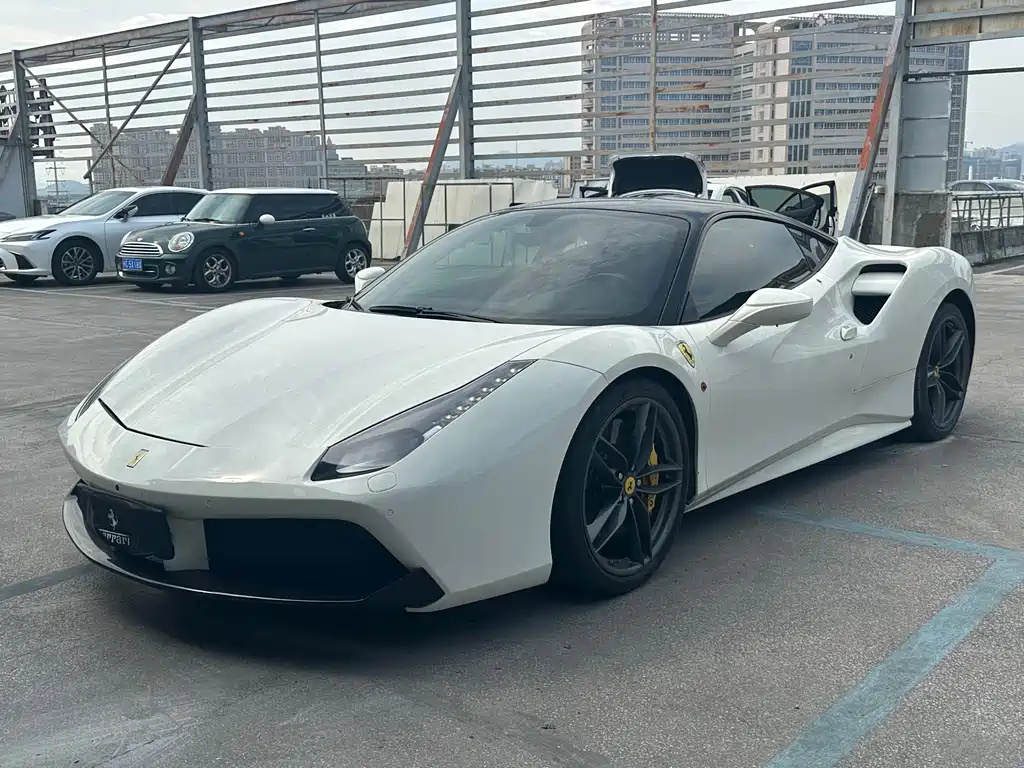 Купить Ferrari 488