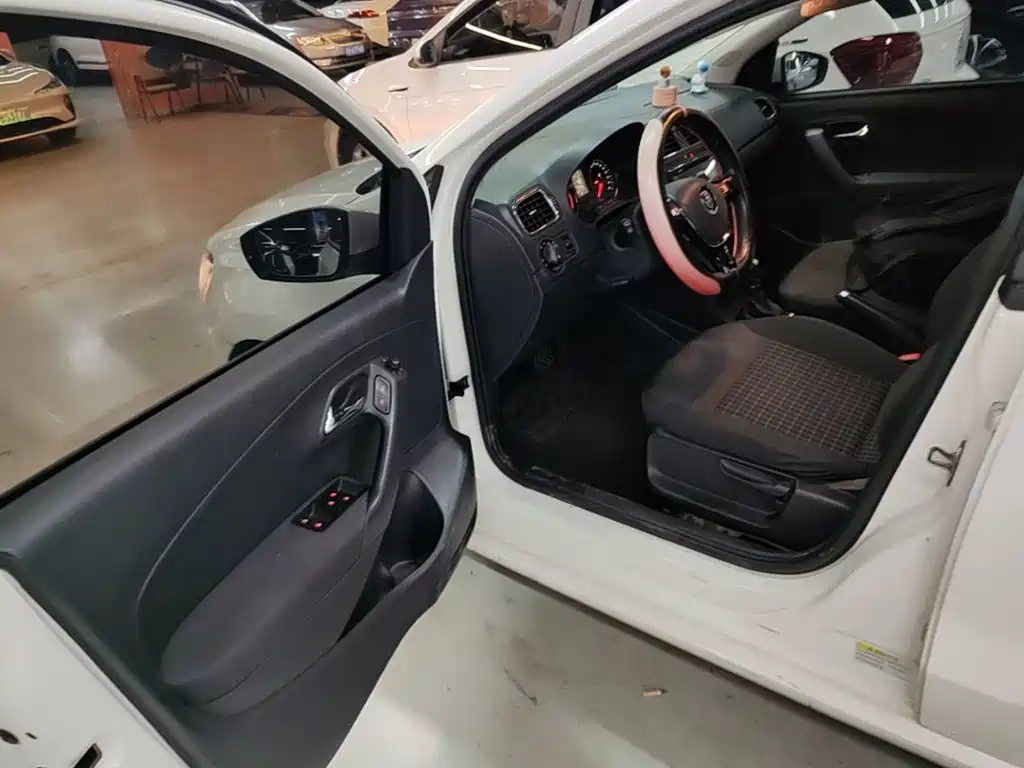 Volkswagen Polo — миниатюра 16