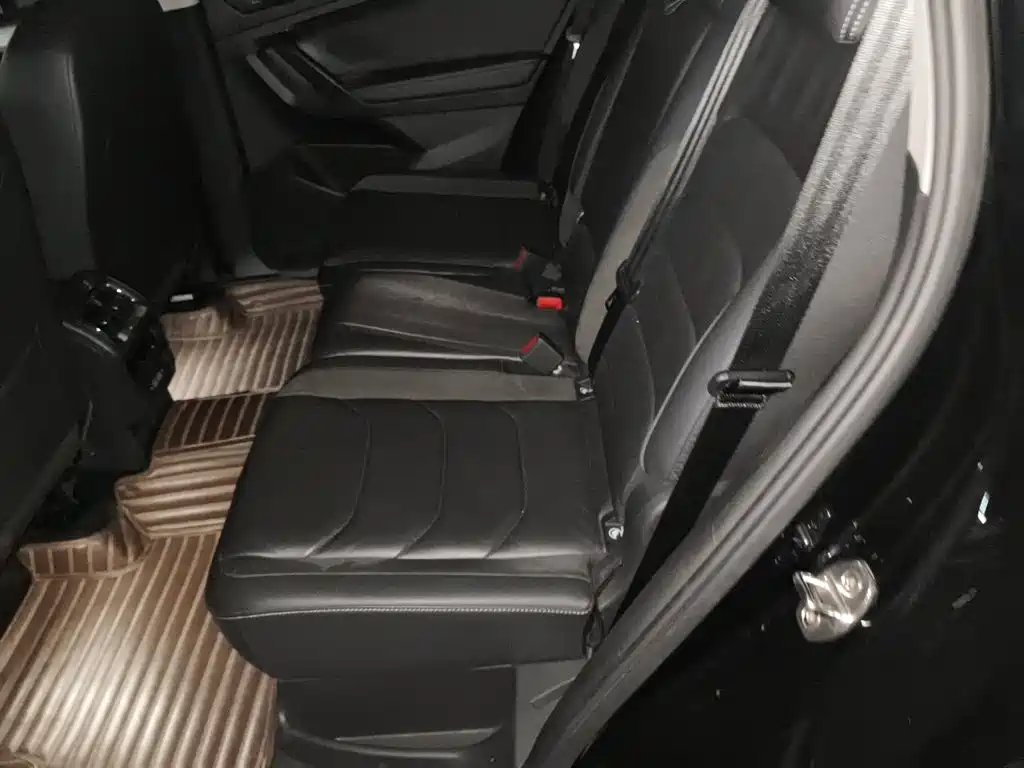 Volkswagen Tiguan L — миниатюра 15