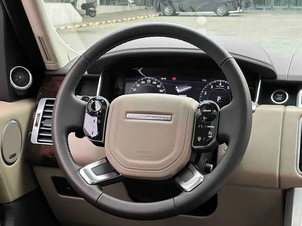 Land Rover Range Rover — миниатюра 5