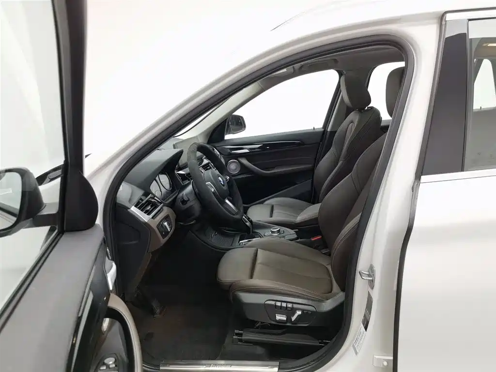 BMW X1 2021 sDrive25Li Lead