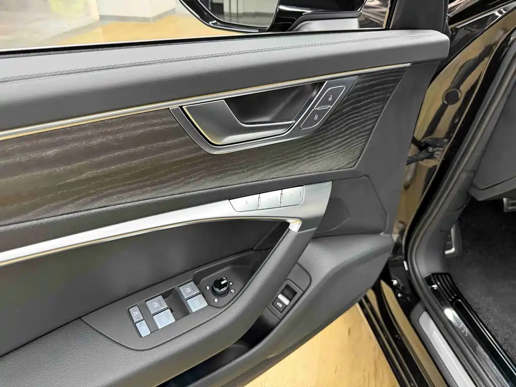 Audi A6L — миниатюра 8