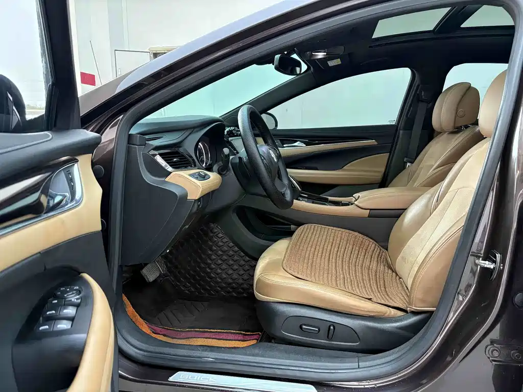 Buick LaCrosse — миниатюра 4