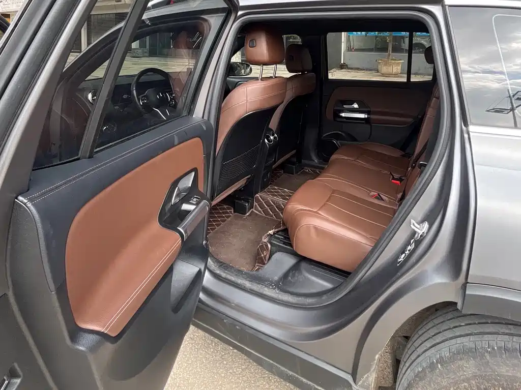 Mercedes-Benz GLB - фото 11
