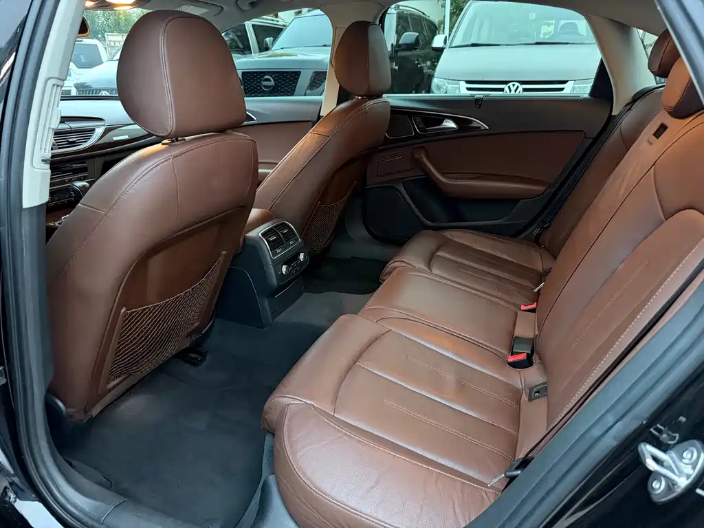 Audi A6L — миниатюра 7