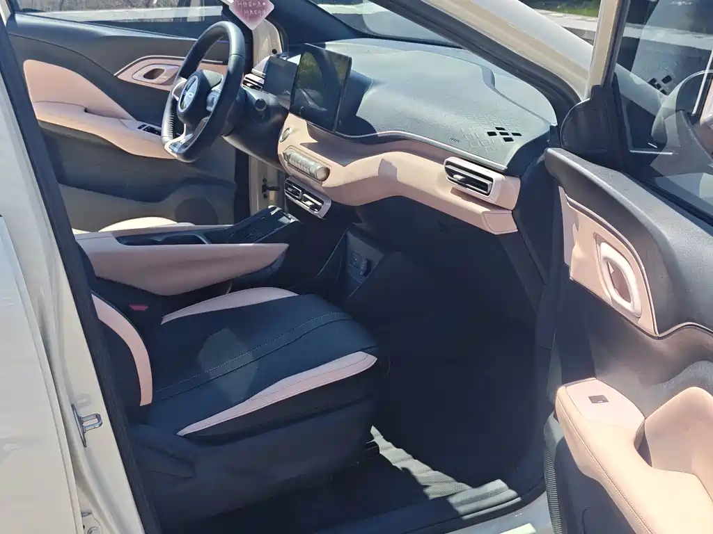 BYD Dolphin — миниатюра 8