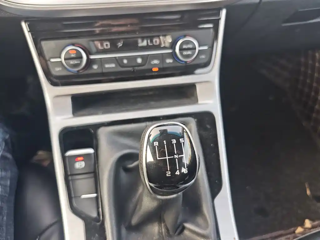 Geely Emgrand GS — миниатюра 18