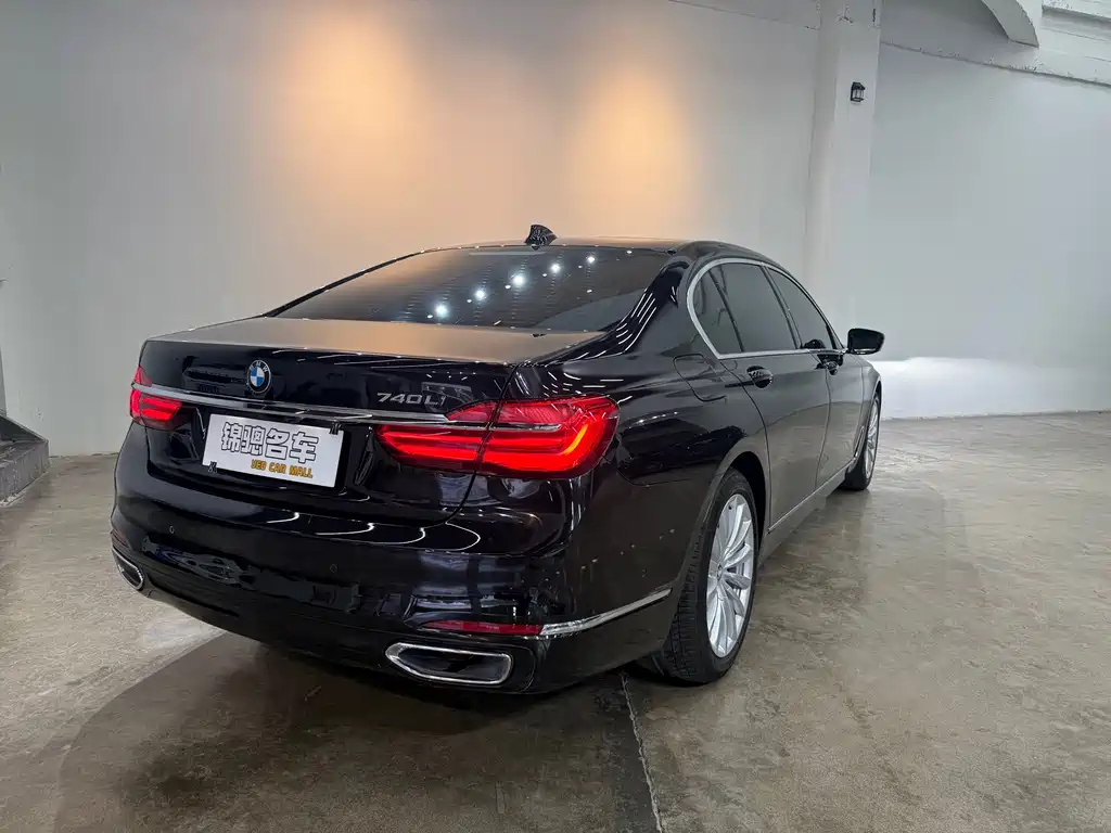 BMW 7 Series 7 2016 740Li Lead
