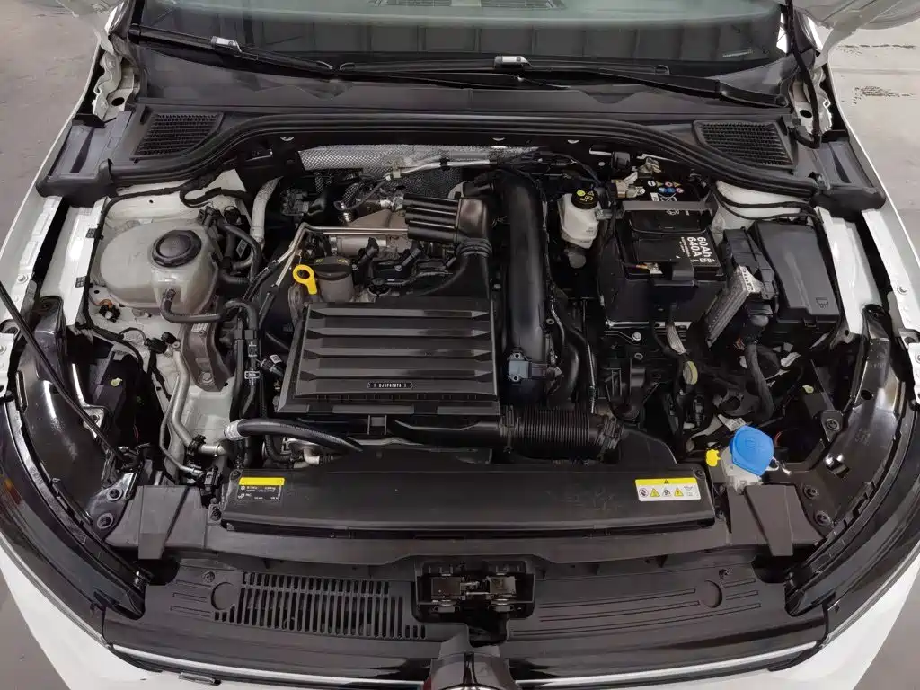 Volkswagen Golf — миниатюра 6