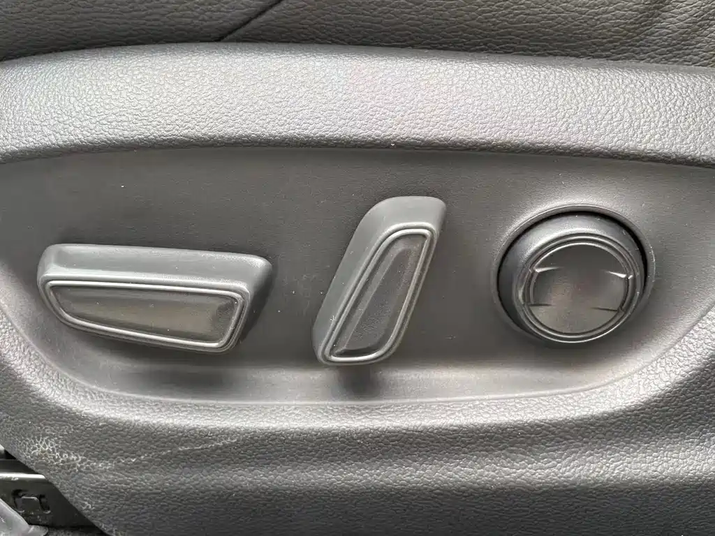 Toyota Frontlander — миниатюра 15