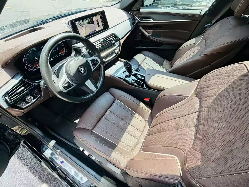 BMW 5 Series — миниатюра 18