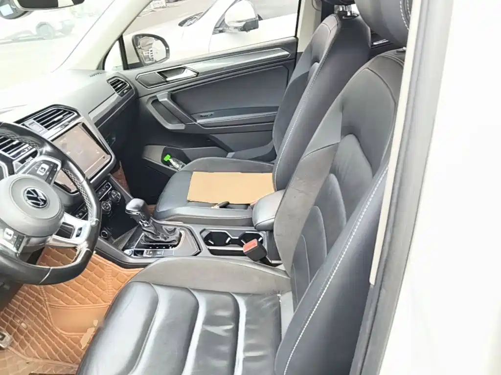 Volkswagen Tiguan L — миниатюра 20