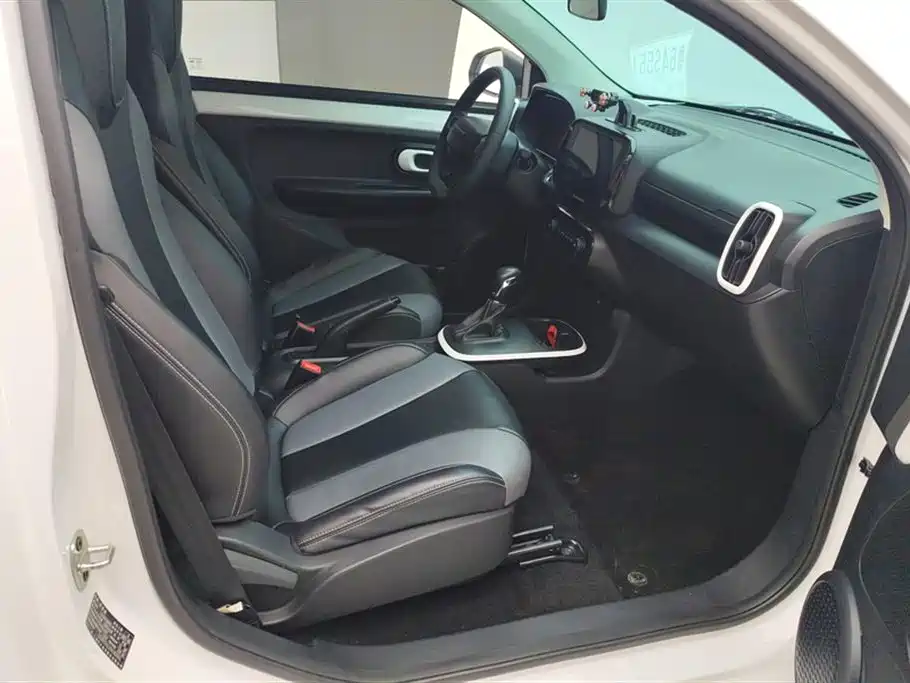Roewe Clever 2022 311km