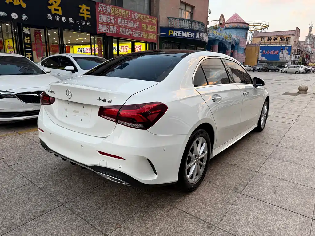 Mercedes-Benz A-Class — миниатюра 8