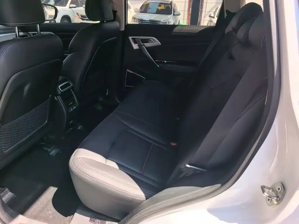 Geely Boyue — миниатюра 17